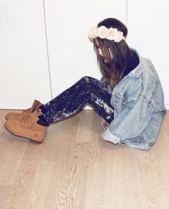 flower crown girl